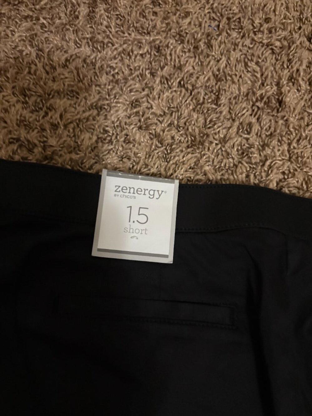 Zenergy By Chico's Chino Shorts Chico's Size 1.5 US Size Medium 10 Black NEW Zip - Picture 3 of 3